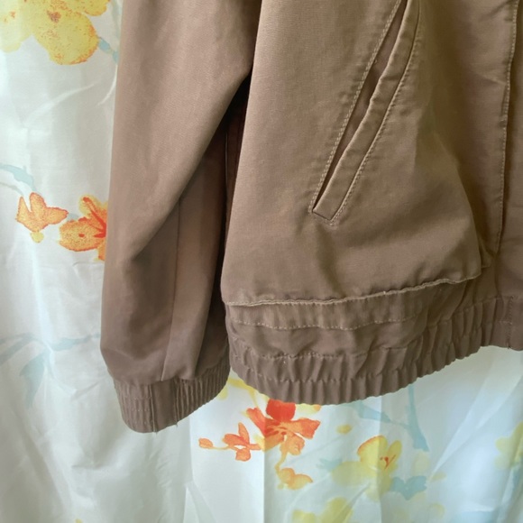 Old Navy Cotton Bomber Jacket - Picture 5 of 10